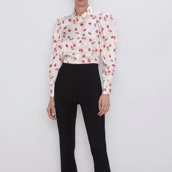 Floral blouse with epaulettes - Picture 1 of 3